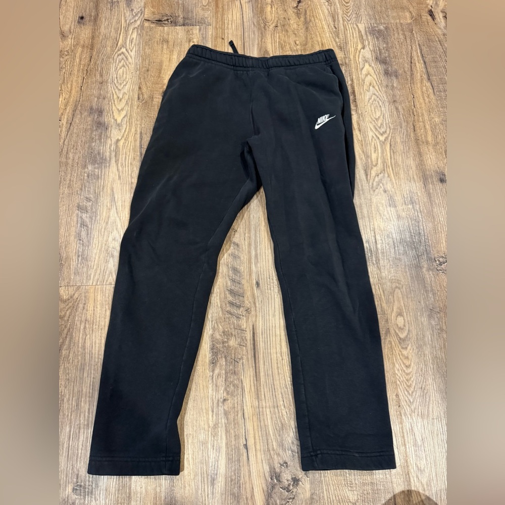 Nike men’s Black Sweatpants
